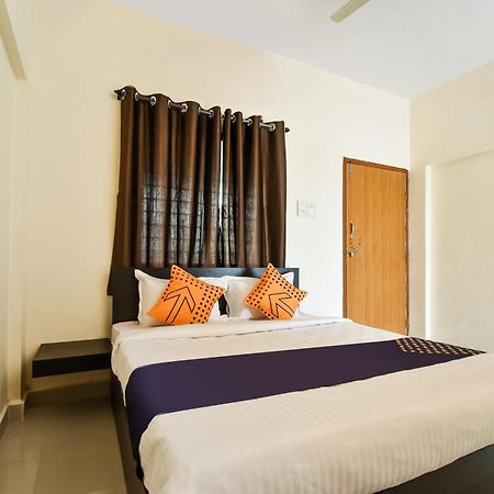 Spot On Carnival Resorts Rāipur Buitenkant foto