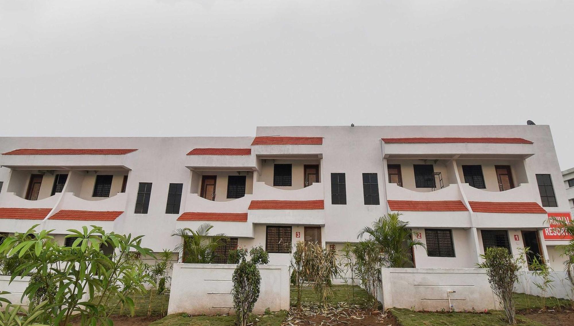 Spot On Carnival Resorts Rāipur Buitenkant foto